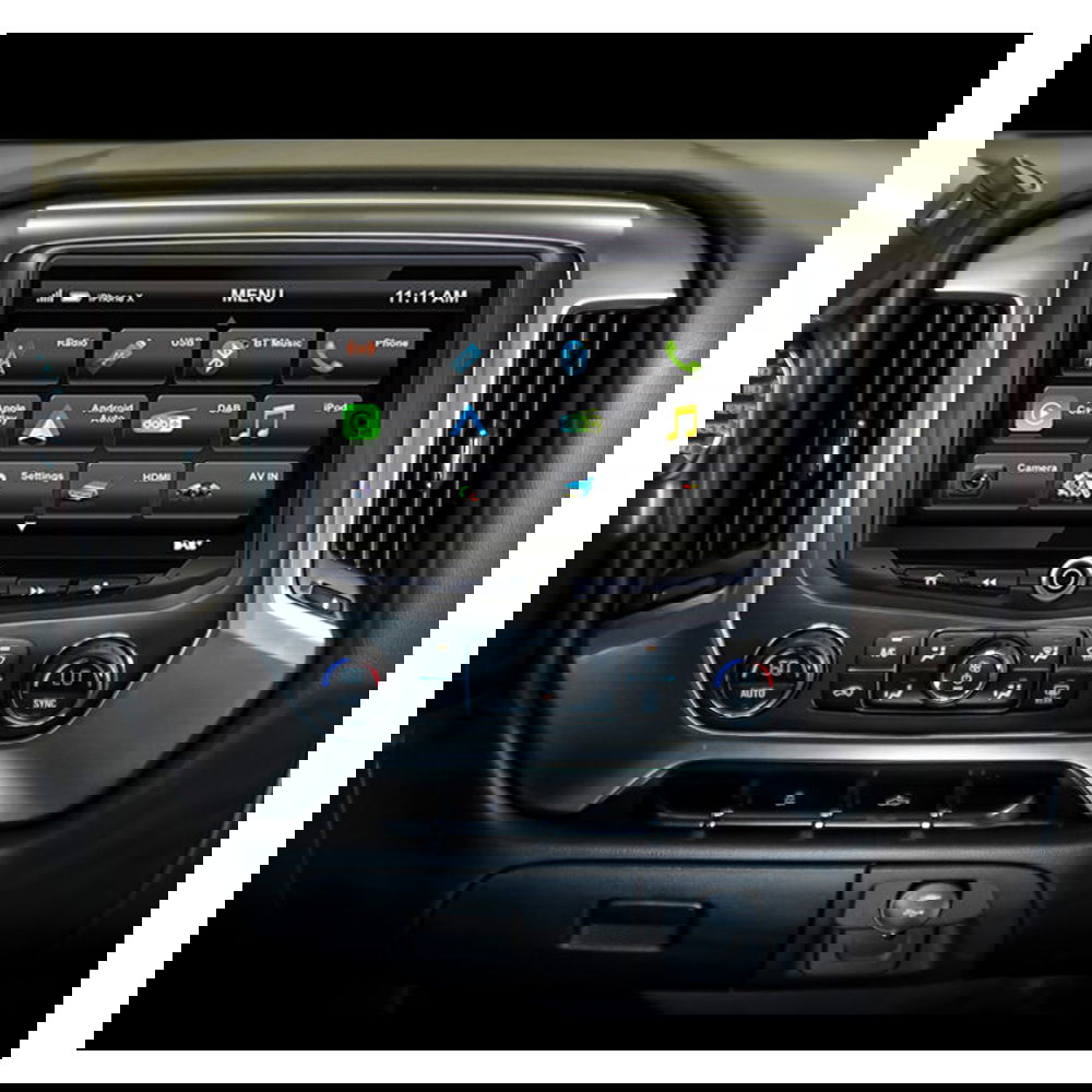 Replacement hi-fi infotainment system with DAB/DAB+ radio and 10 inch display